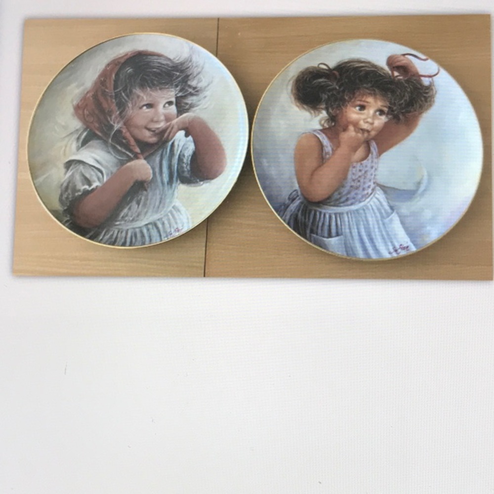 Katy & Wendy by Su Etem American Legacy Plates